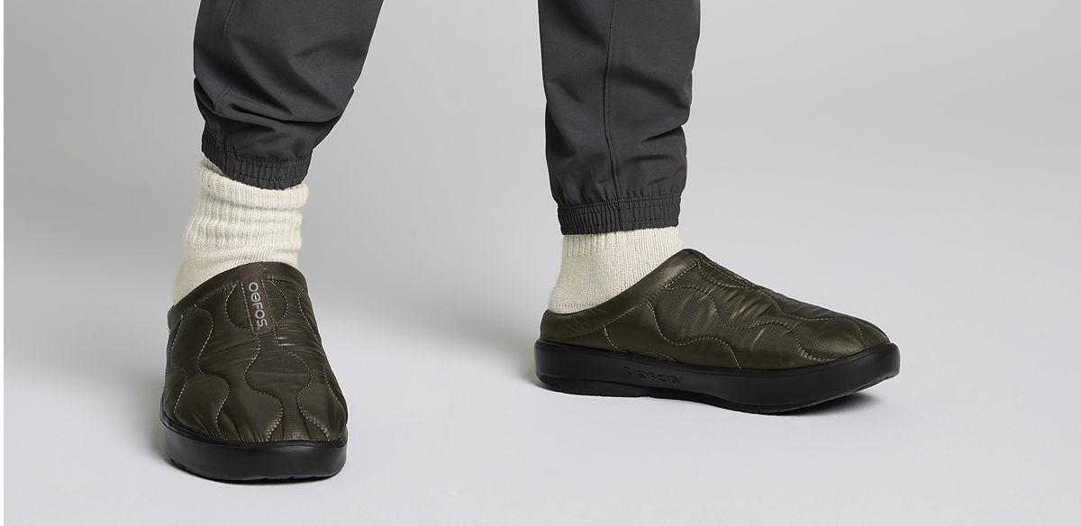 OOFOS Heren OOcOOzie Thermo Mule, Alpine Moss – oofosbenelux.nl
