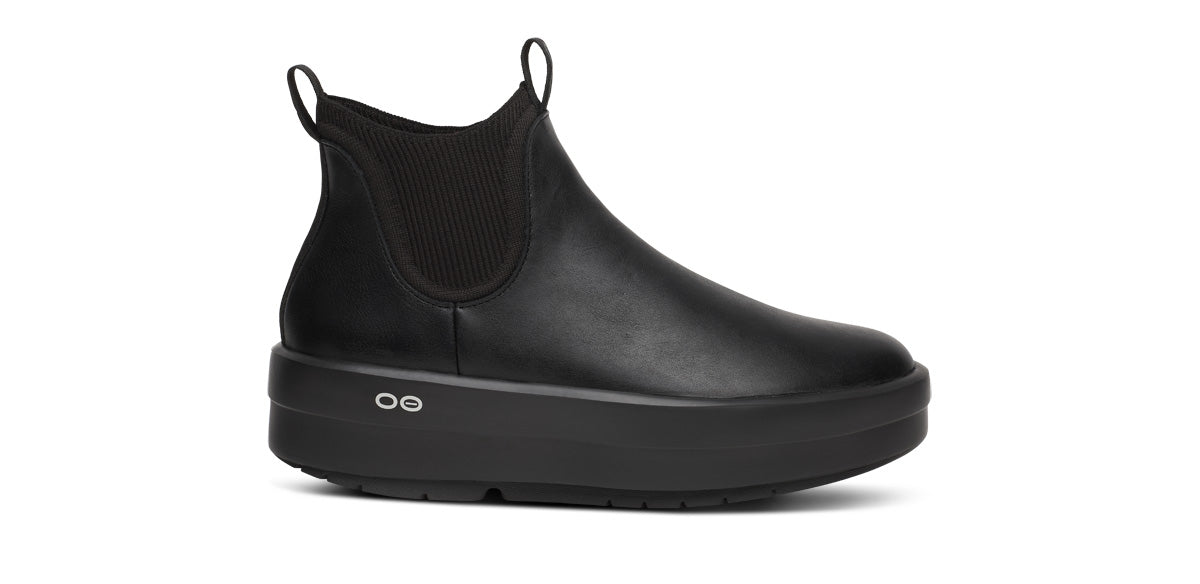 OOFOS Dames OOmega Leather Londoner, Black – oofosbenelux.nl