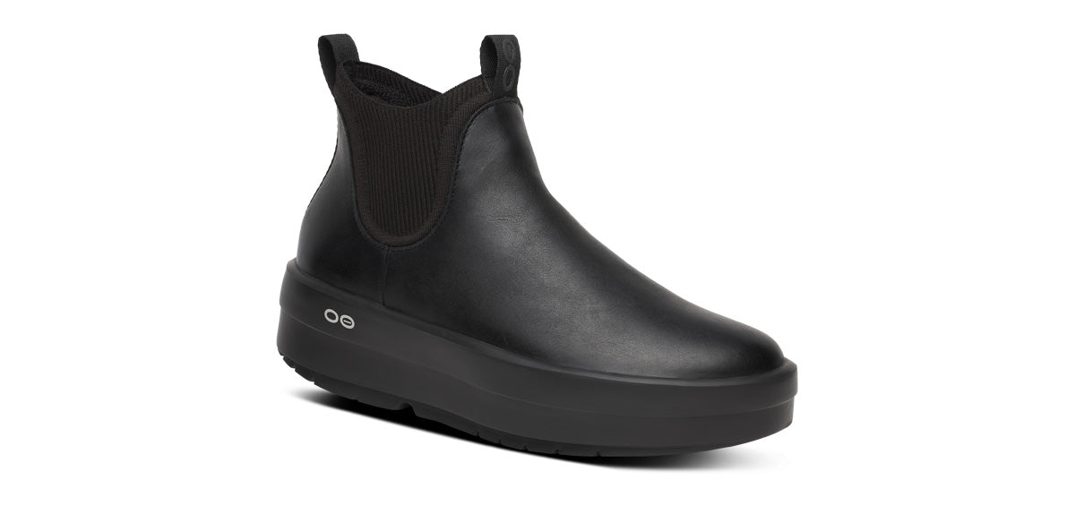 OOFOS Dames OOmega Leather Londoner, Black – oofosbenelux.nl