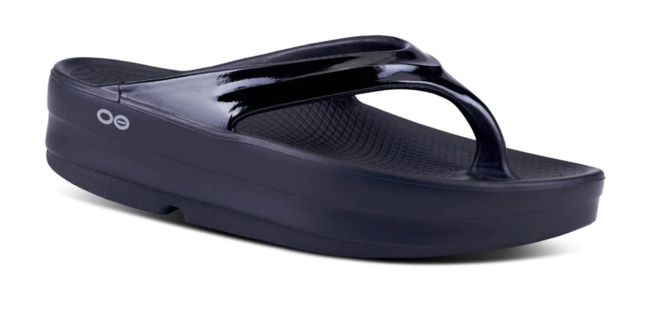 OOFOS Dames OOmega Recovery Slippers, Black – oofosbenelux.nl